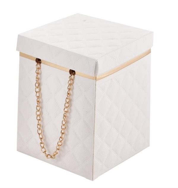 GIFT BOX BIANCO C/CATENA 10*10*13.8CM *1/144* SC/11